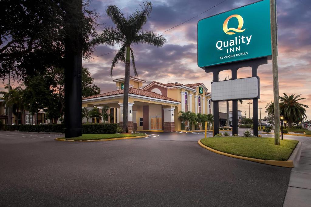 Quality Inn Tampa Airport - Cruise Port