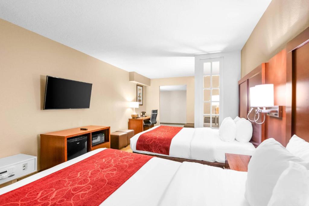 Comfort Suites Orlando Airport gallery 5