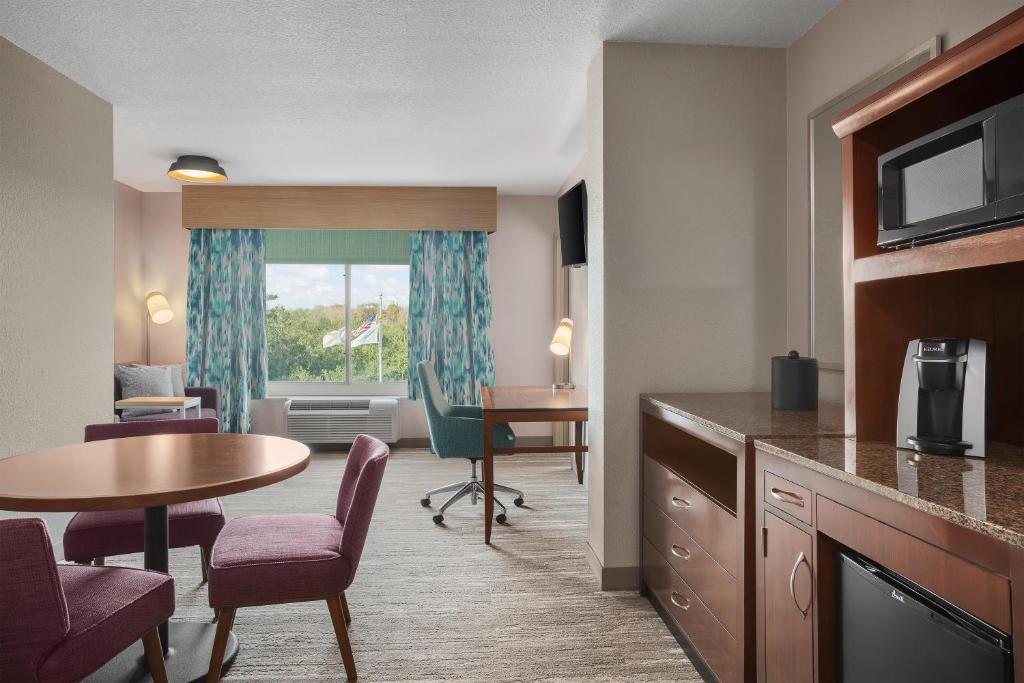 Hilton Garden Inn Tampa North gallery 8