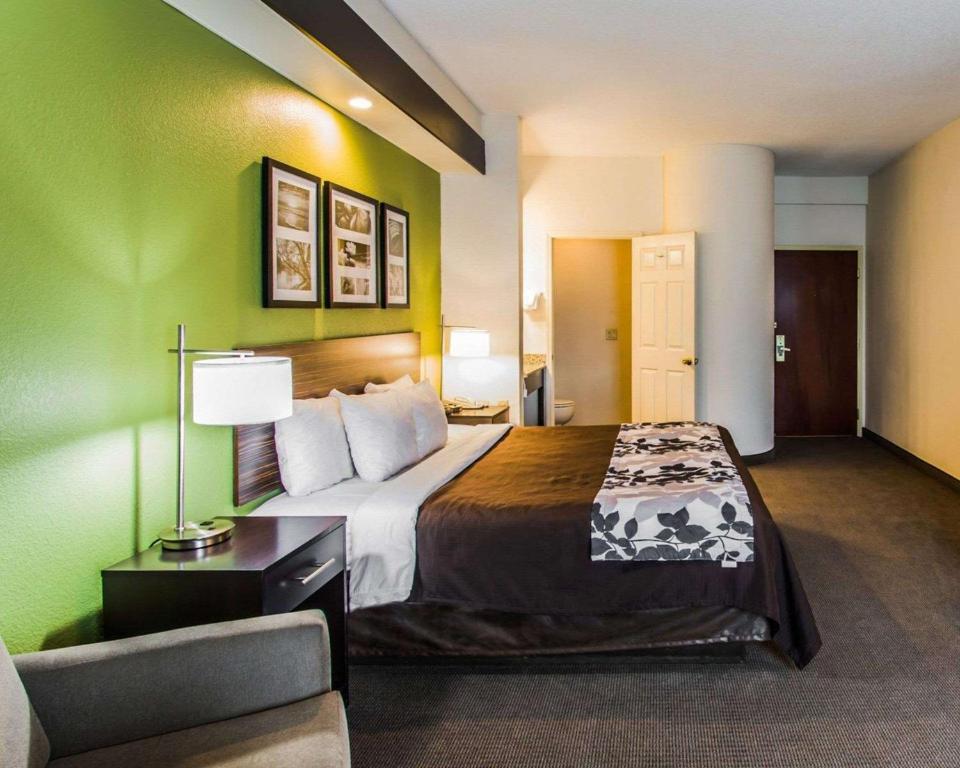 Sleep Inn & Suites Orlando International Airport gallery 8